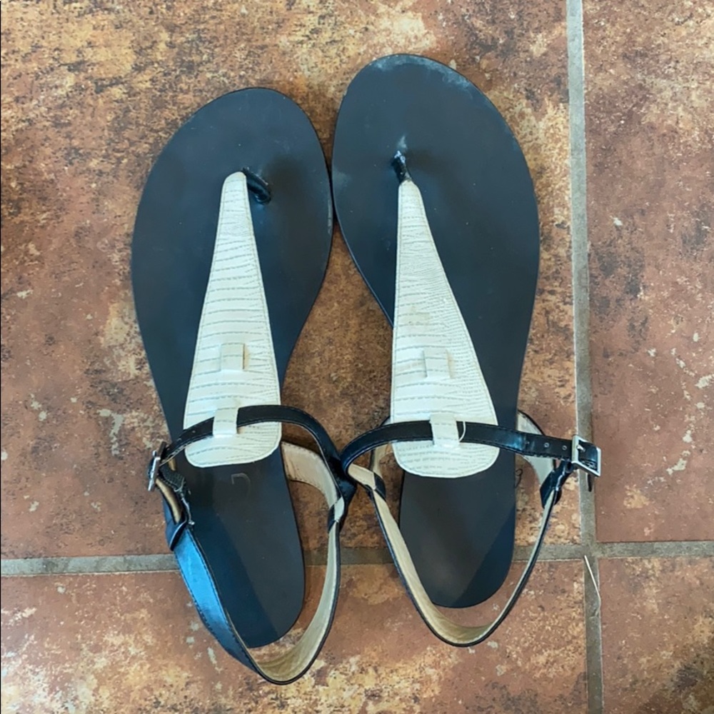 Sandals - Picture 3 of 5